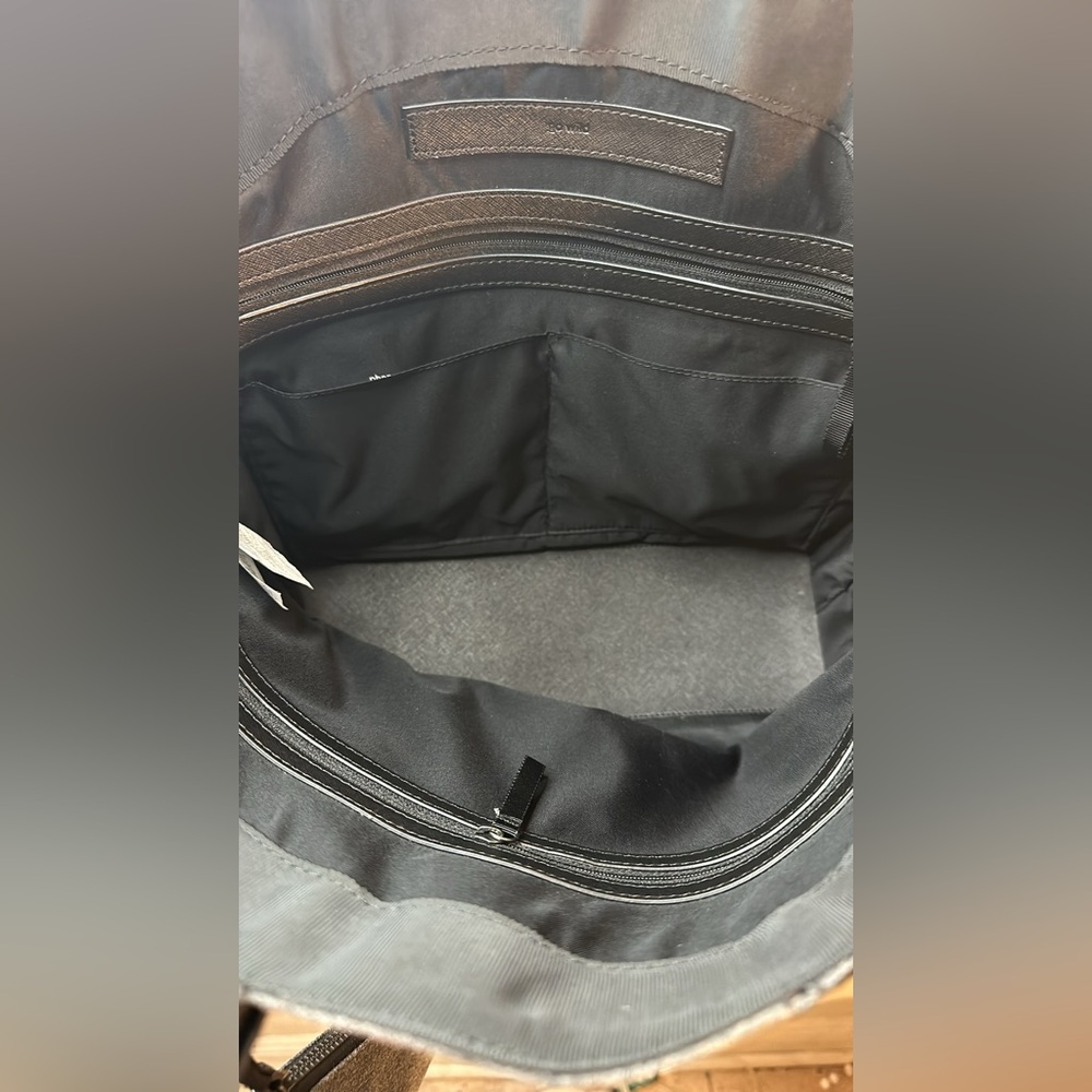 Lululemon Athletica Gray Shoulder Bag - Picture 5 of 14